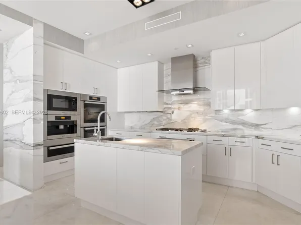 17749 Collins Ave APT 902, Sunny Isles Beach, FL 33160