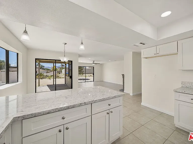 9861 Hoylake Rd — Photo 15