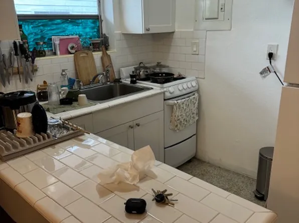 80 W 13th St #1, Hialeah, FL 33010