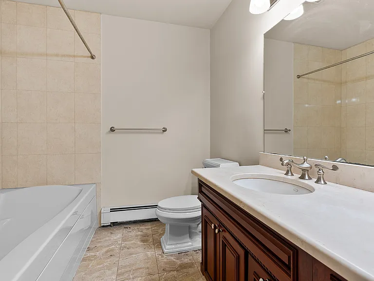 607 Grove St — Photo 24