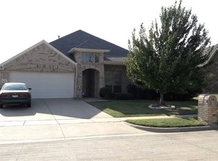 5075 Prairie Falcon Ct, Grand Prairie, TX 75052