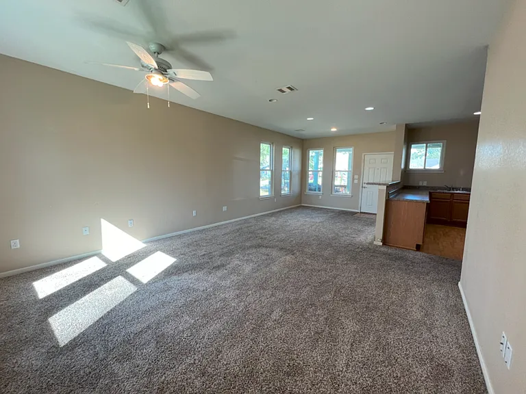 5030 Marietta Ln — Photo 5