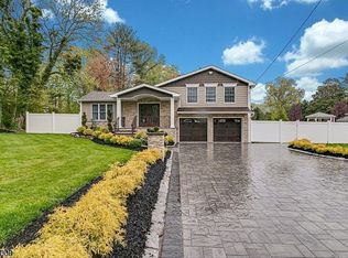 348 Summit Rd, Mountainside, NJ 07092