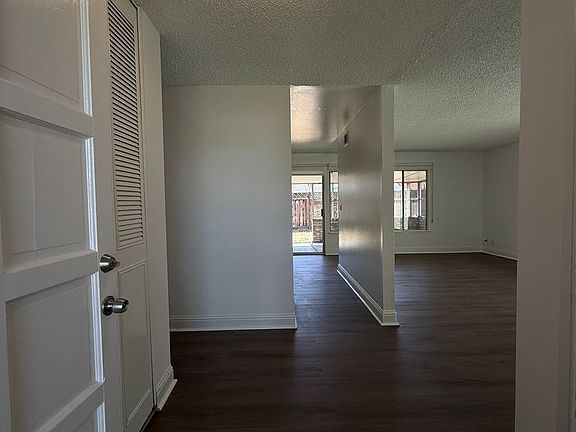 2nd image of 5874 Moraga Ave