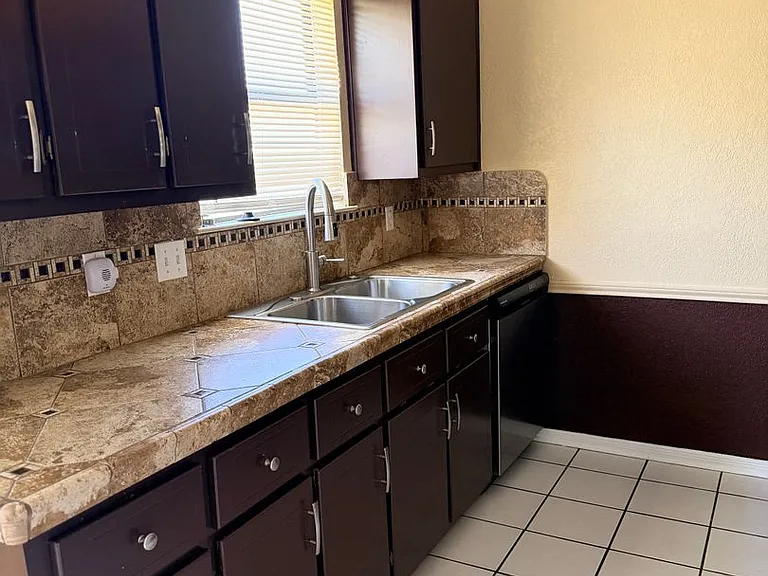 113 Lariat Cir — Photo 11