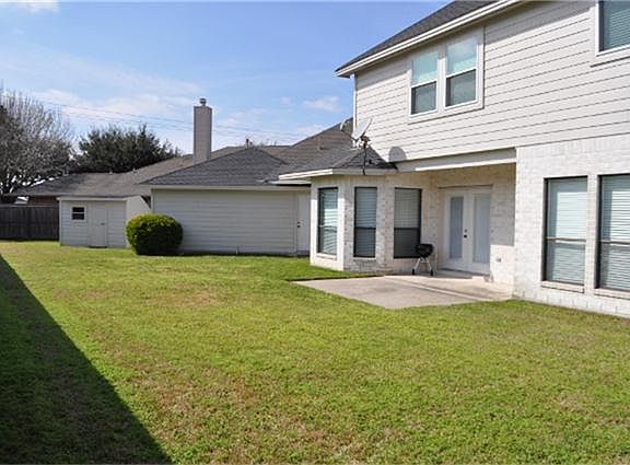 Huge back yard! Pool size yard and so much more.