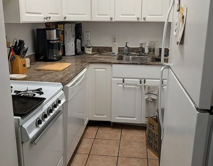 140 E 56th St #11J — Photo 4