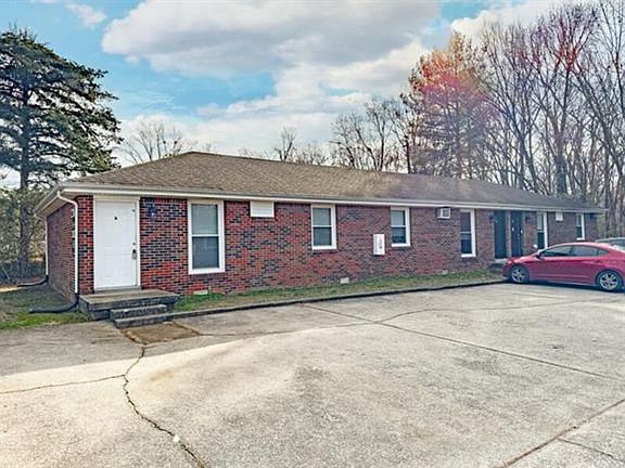 2nd image of 1436A McCan Dr