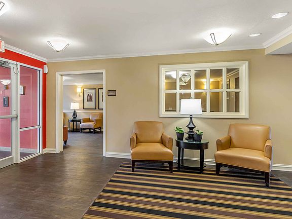 Lobby and Guest Check-in