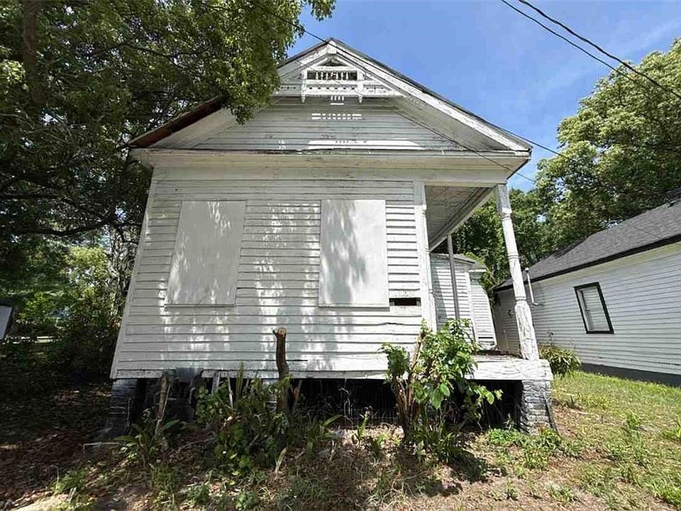 1st image of 1106 Texas St