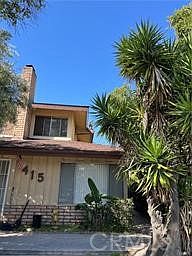 1st image of 415 N 3rd St