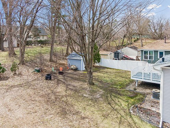 3rd image of 3733 Hickory Rd