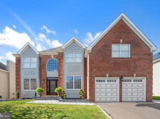 16 Lippincott Dr, Little Egg Harbor, NJ 08087