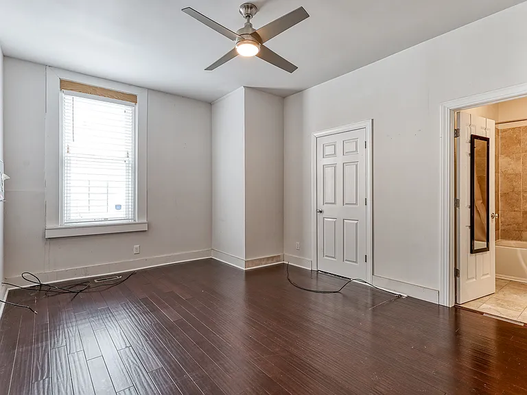 2352 Kemper Ln — Photo 19