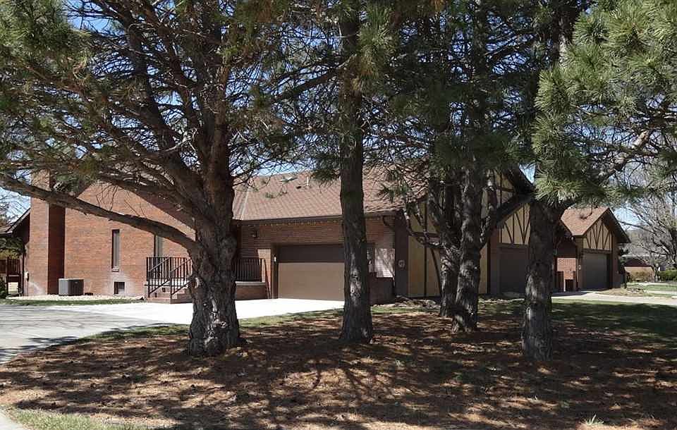 1st image of 3605 Fairway Dr