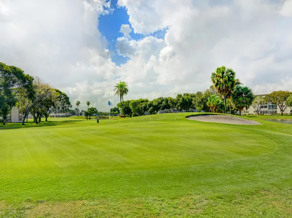 4502 MARTINIQUE Way #D2, Coconut Creek, FL 33066