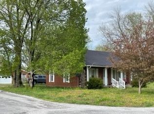 3879 Red Boiling Springs Rd, Lafayette, TN 37083