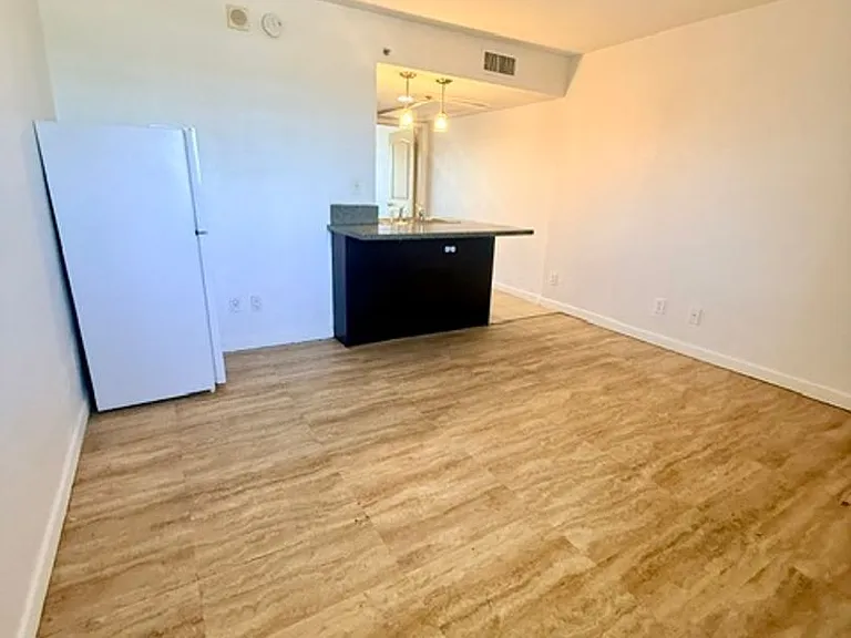 801 National City Blvd #1103 — Photo 6
