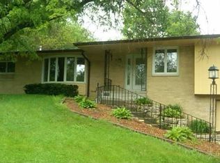 932 59th St, Des Moines, IA 50312
