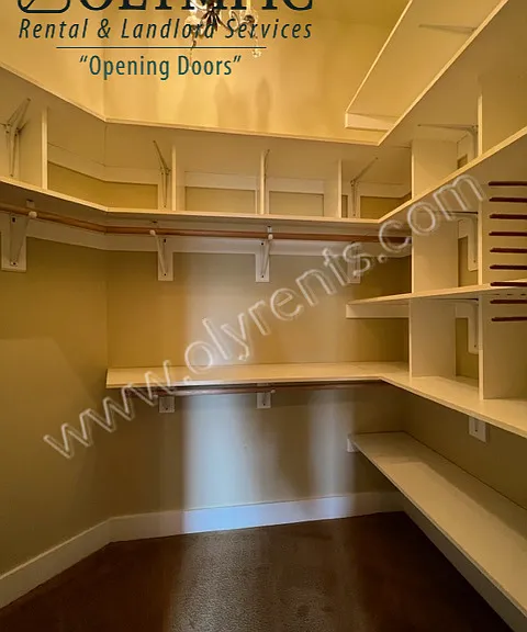 Bedroom Closet