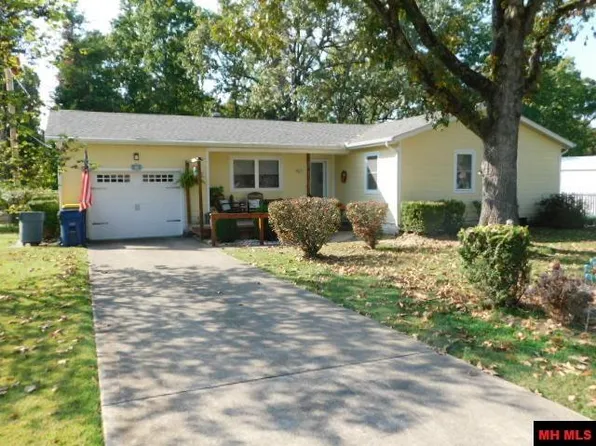 1604 Johns Dr, Mountain Home, AR 72653