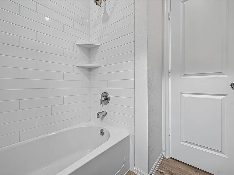 27222 Woodridge Glen Dr — Photo 33