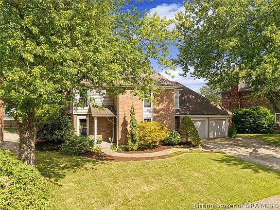 3rd image of 106 Amy Court