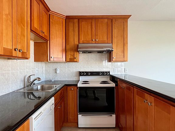 2nd image of 35 Glendale St APT 10
