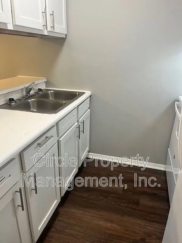 2 bed, 1.0 bath, 800 sqft, $850 — Photo 4