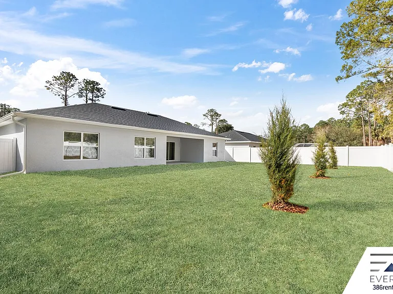 71 Point Of Woods Dr — Photo 32