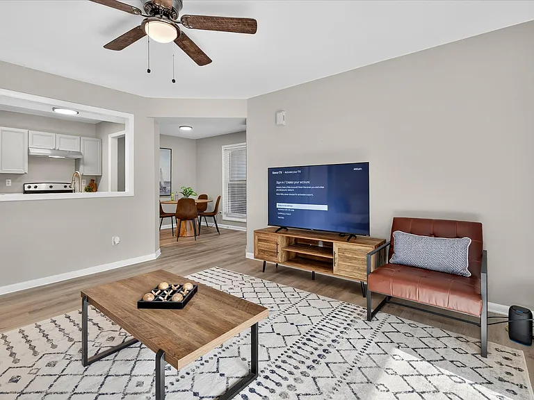 The Grove Apartments — Photo 12