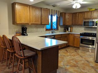2111 Lynn Ave, Freeport, IL 61032