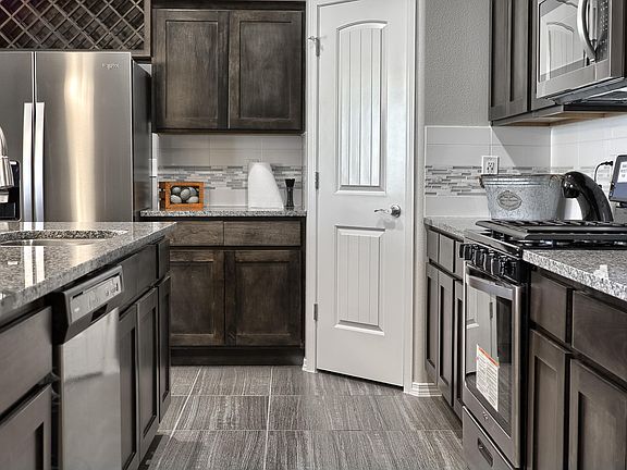 5th image of 6101 River Park Pl