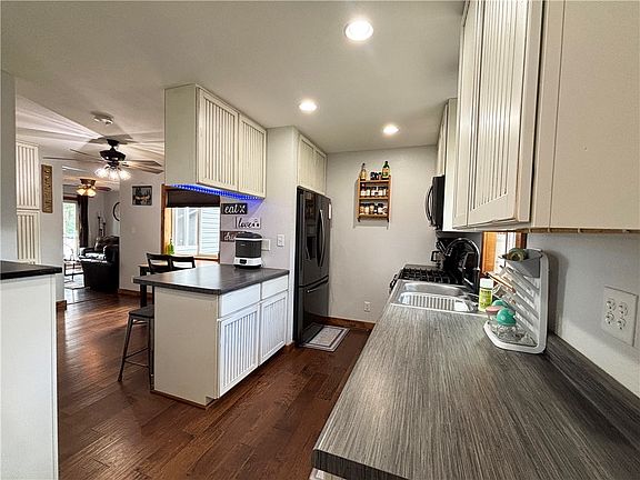 5th image of 1017 Colan Boulevard