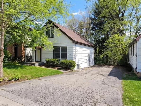 131 Leland St, Hamilton, ON L8S 3A3