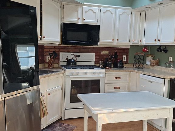 4th image of 9218 N Koher Rd E