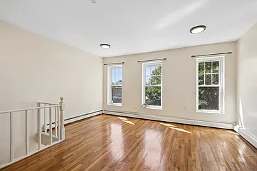 89A Stuyvesant Avenue, #1