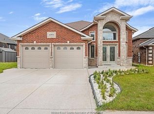 4001 Maracaibo Ct, Windsor, ON N9G 0A2