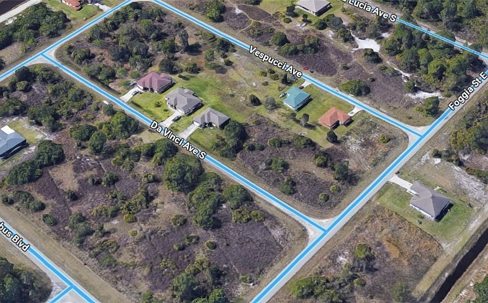 2nd image of 832 Da Vinci Ave S