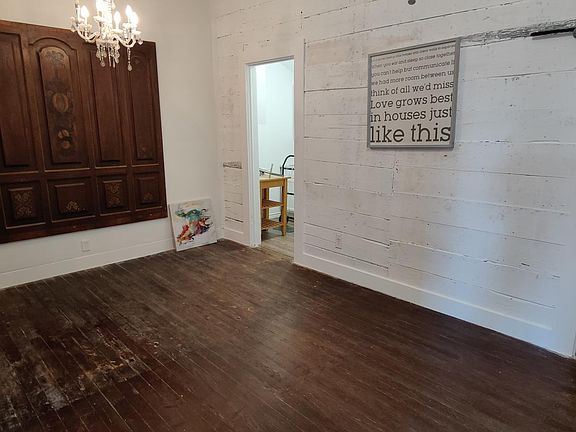 3rd image of 206 Melba St #B