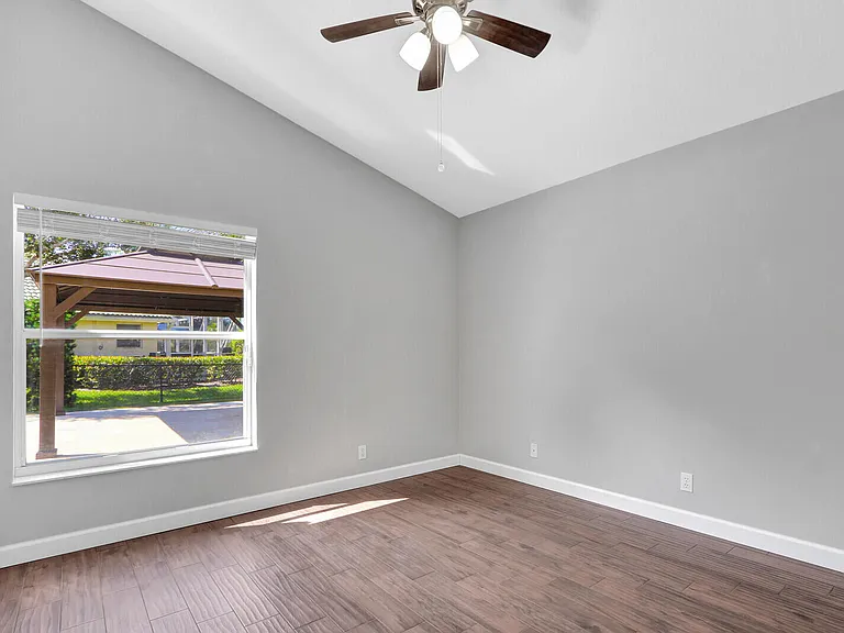 1097 Egret Cir N — Photo 29