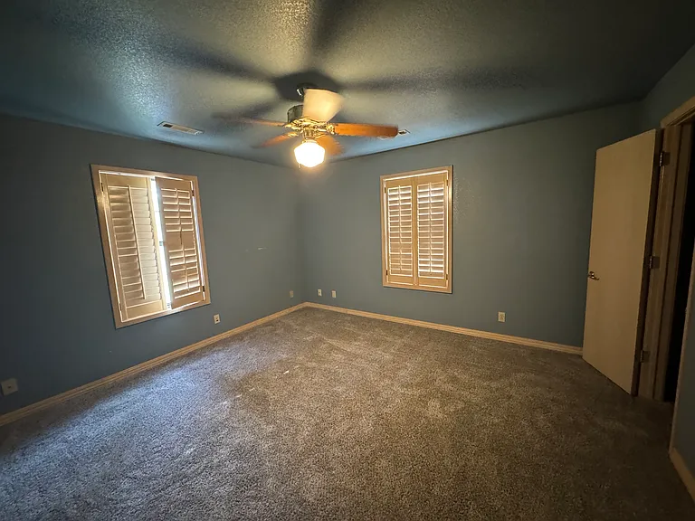 1602 N Bdwy Ave #2 — Photo 3