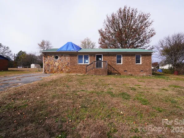 610 Margrace Rd, Kings Mountain, NC 28086