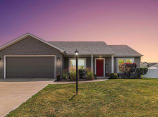 103 Gumwood Dr, Wakarusa, IN 46573