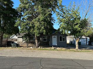 28 Stevens Ave, Electric City, WA 99123