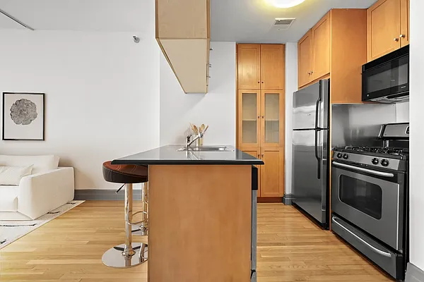 Rented by Two Trees | media 8