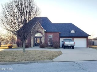 607 Rose Ln, Carl Junction, MO 64834