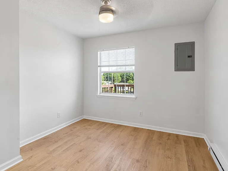 600 Trudy St — Photo 11