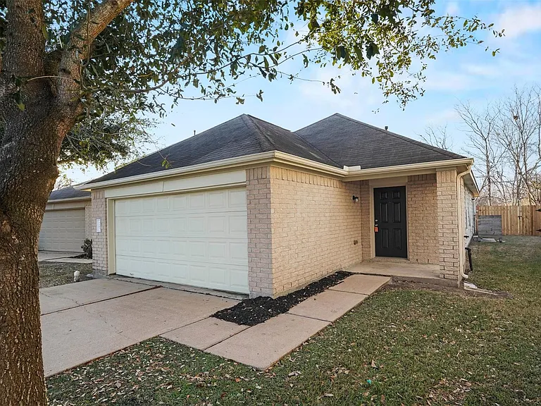 4203 Richmeadow Dr — Photo 3