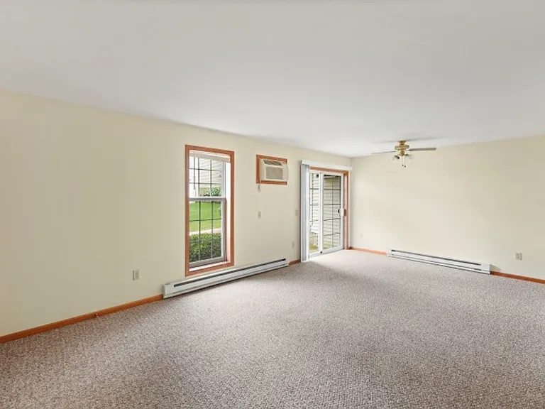 812 Blue Mounds St — Photo 14